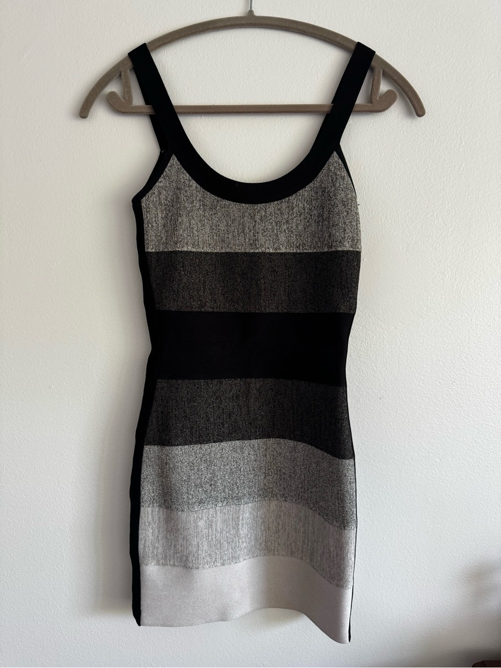 Classic Sleeveless Bodycon Dress in Silver, Black and Gray